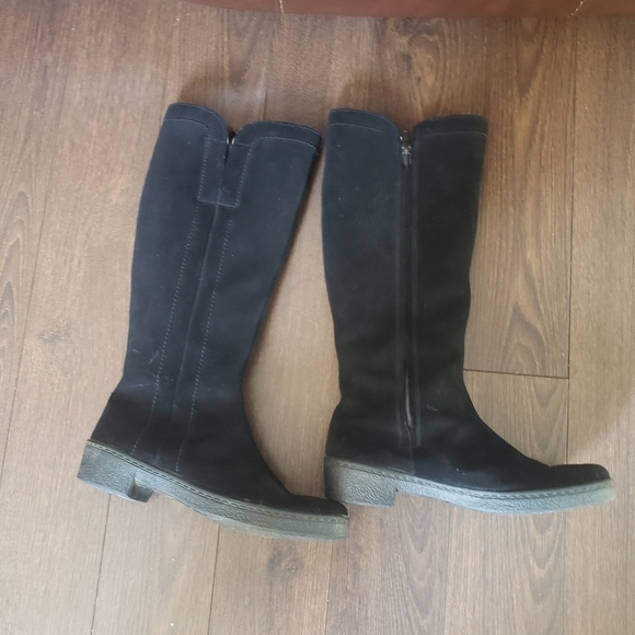 Vintage Clarks Winter Boots - Picture 2 of 16